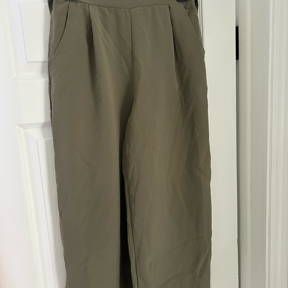 Urban Heritage Sage Green Apparel